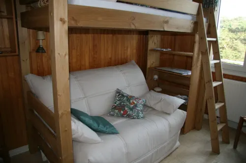 Beautiful apartment in residence with private park on the sea located in CARNAC PLAGE