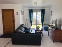 HOUSE POULDOHAN NEAR BEACH