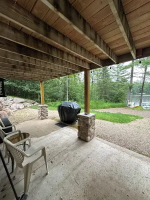 Lakeside Cabin "Serenity"