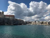 Renovated historic pied-à-terre in downtown, suitable for couple or family