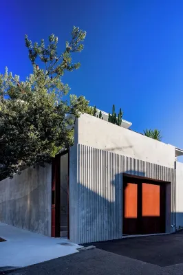 Camperdown - Luxury Architectural Escape - Brand New Home!!! Hotels near Buddhist Library