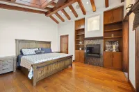 Steps from the Sand – 4BR/3BA Silverstrand Beach House with Ocean Views, Patios