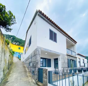 Sea View Apartment A