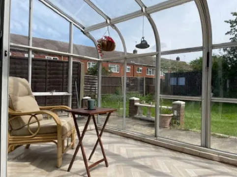 Charming Large 3 Bedroom House /garden Fauners, Basildon, Essex Ss165ap