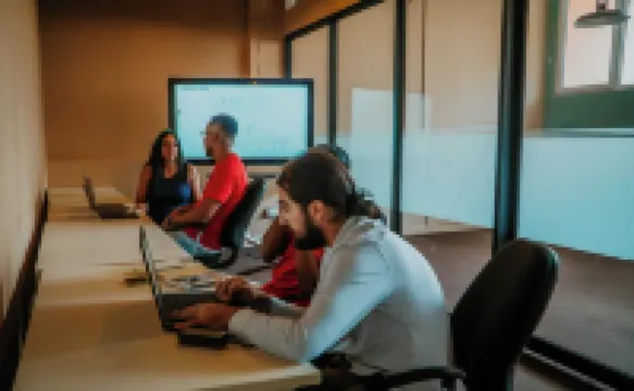 旅行者老城區旅舍