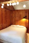 2-bedroom pet friendly Lake Huron cabin with Hot Tub, Sauna in Greenbush Hotels in Greenbush Township