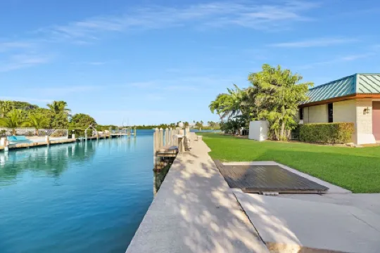 One of a Kind! Spacious 5-bedrooms all on one level, indoor pool amazing views!