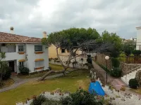 Beachfront paradise, families and couples to enjoy the sea.