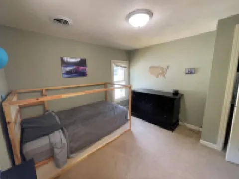 EAA Only a Mile Away