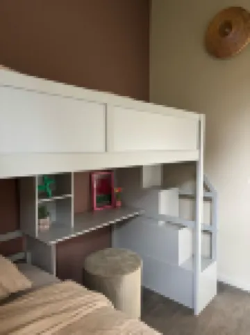 Renovated, detached and cozy vacation home with fenced garden!