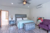 Spacious 5-bedroom house in beautiful Cancún with private pool, cenote, WiFi, AC