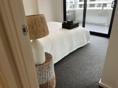 New & Modern 1bd Apt. w/parking
