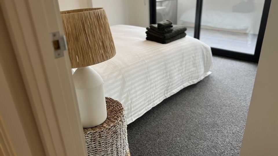 New & Modern 1bd Apt. w/parking