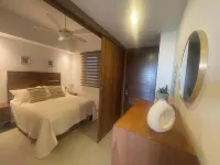 Beautiful and New 1-bedroom apartment in amazing Nuevo Vallarta فنادق في 
