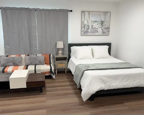Charming studio in welcoming Glendora with AC, WiFi & full kitchen Hotels in Glendora