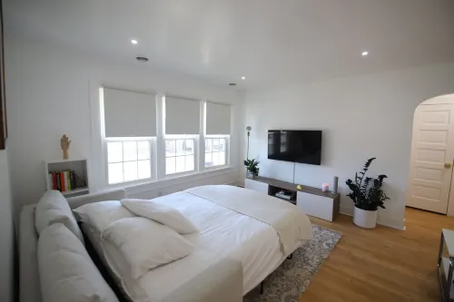 Charming 1 Bed Apt Downtown Green Bay.