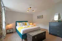 Beautiful Character Cottage