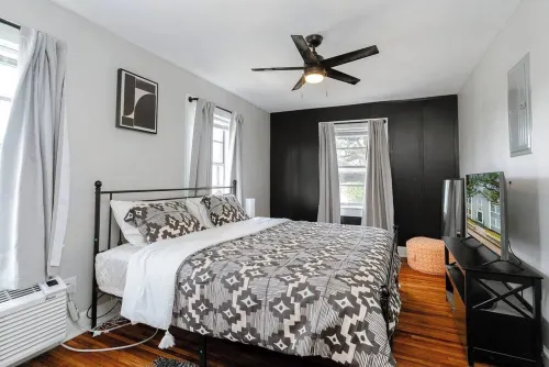 Cozy 1-bedroom apartment in lovely Mobile with WiFi, AC