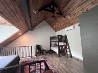 James River Hideout: Live Slow • Pristine Water • Premium Ozark Serenity! Hotel a Washington Township