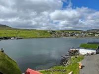 Mariustova - the apartment with the superb ocean view in Miðvágur Hotels in Sandavagur