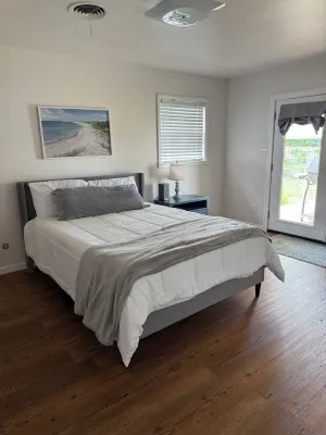 Charming 2-bedroom house in serene Clovis with WiFi, AC, newly renovated. Hotels in der Nähe von St. Bernard Farms and Corn Maze