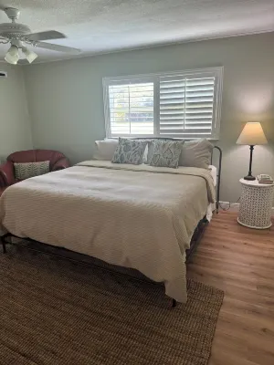 Charming 2-bedroom house with WiFi, AC in fabulous Lake Placid 플라시드 레이크스 호텔