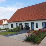 Modern, bright vacation apartment with terrace, sauna & alpacas - pure relaxation! Hotels in Bissendorf