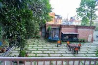 Villa - Comfort meets timeless elegance! Hotels in 