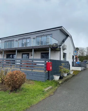 Spacious Holiday home on the stunning Scottish shores of Loch Ryan