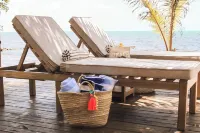 Welcome to Villa Blanca Frances, Luxury Villa with Private Beach, Pool, Chef Các khách sạn ở 