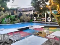 Dewiza Hotel Hotels in Curug