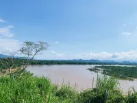 PRIVATE VILLA WITH PRIVATE LAKE AND RIVER VIEW Hotels in Yerbabuena