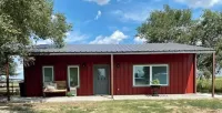 Sunshine Casita! A quiet country setting.10 minute drive to Palo Duro Canyon.