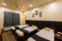 Hotel Ellora Park Hotels near Kamarali Durvesh Dargah (Khed Shivapur Dargah)
