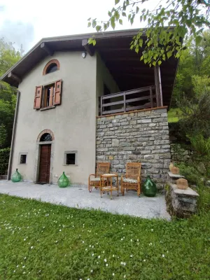 1 bedroom private vacation home in canzo