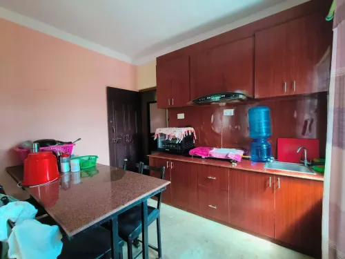 Just about 8km from Kathmandu, but it feels like hundreds of km away from city. Hotels in Tarakeshwar