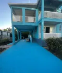 Cozy 1-bedroom apartment with AC, WiFi Douglas/Heywoods near beach and nightlife Hotels in Douglas