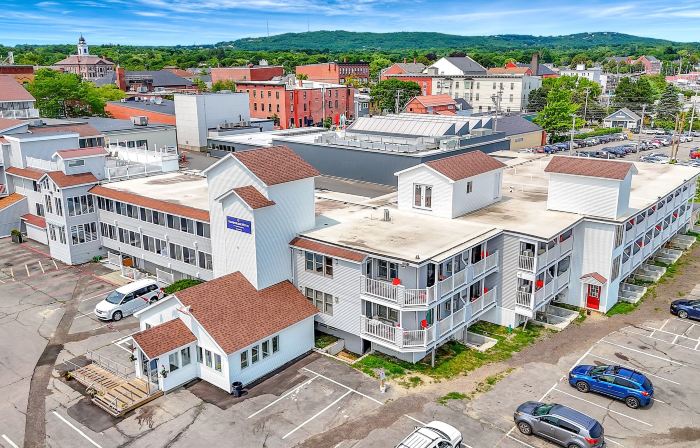 Harborline Hotel