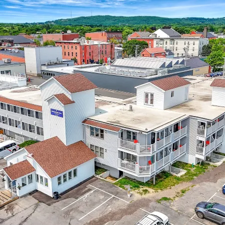 Harborline Hotel