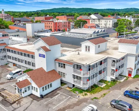 Harborline Hotel Hotels in Knox County
