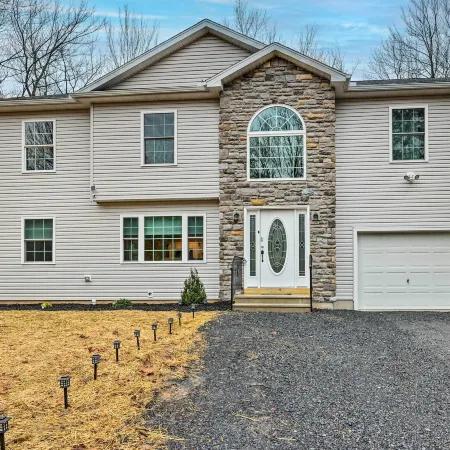 3 Mi to Kalahari: Pocono Summit Home w/ Game Room!