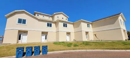 Bungalow Tarvana #2 Отели в г. Порт Исабел