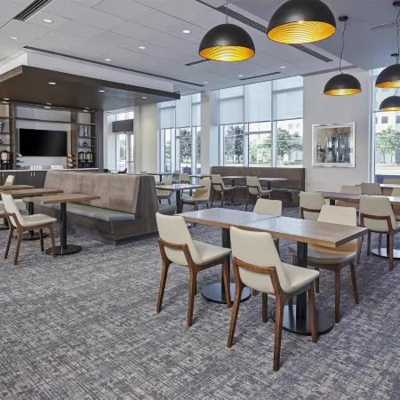 Hyatt Place Toronto/Mississauga Centre Отели рядом с достопримечательностью «Торговый центр Square One»