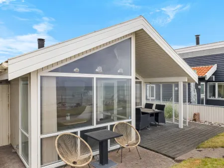 "Aswith" - 5m from the sea Отели в г. Otterup