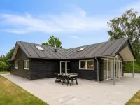 "Norna" - 350m from the Sea Hotels in Knebel