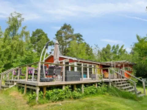 "Lovisa" - 7km from the sea Hotels in Ronde