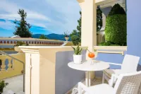 Enavlion Hotel