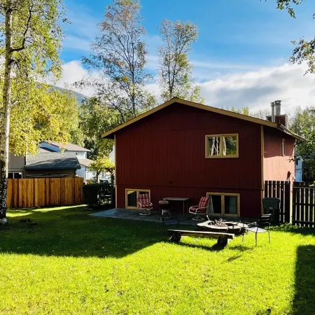 Scenic, cheery, and bright Eagle River home base to adventure.