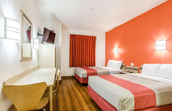 6號汽車旅館-科爾尼