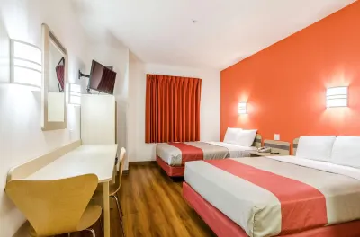 Motel 6 Kearney, NE Hotels near Nester North